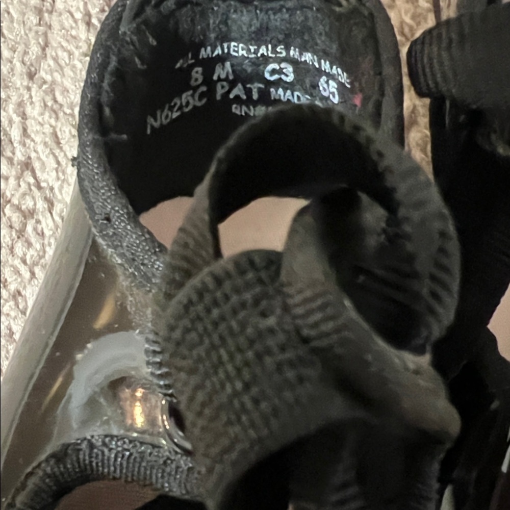 Capezio Black Tap Shoes - Picture 2 of 3